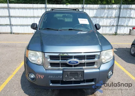 2011 Ford Escape Xlt Automatic z USA, uszkodzony, nr VIN 1FMCU9DGXBKA58634